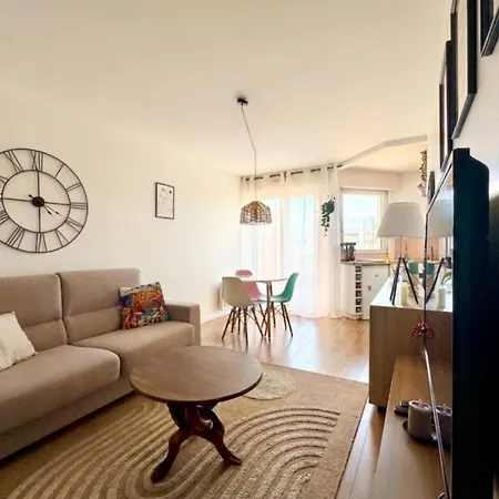 דירה Le Belair Bright With Balcony & Parking *