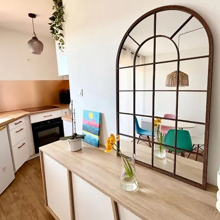 דירה Le Belair Bright With Balcony & Parking *