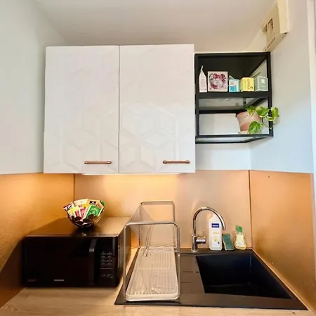 דירה Le Belair Bright With Balcony & Parking *